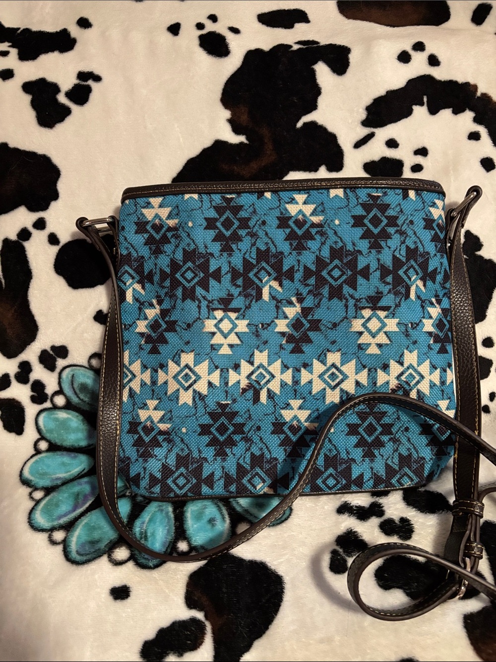 Montana West Turquoise and Cream Aztec Crossbody Bag